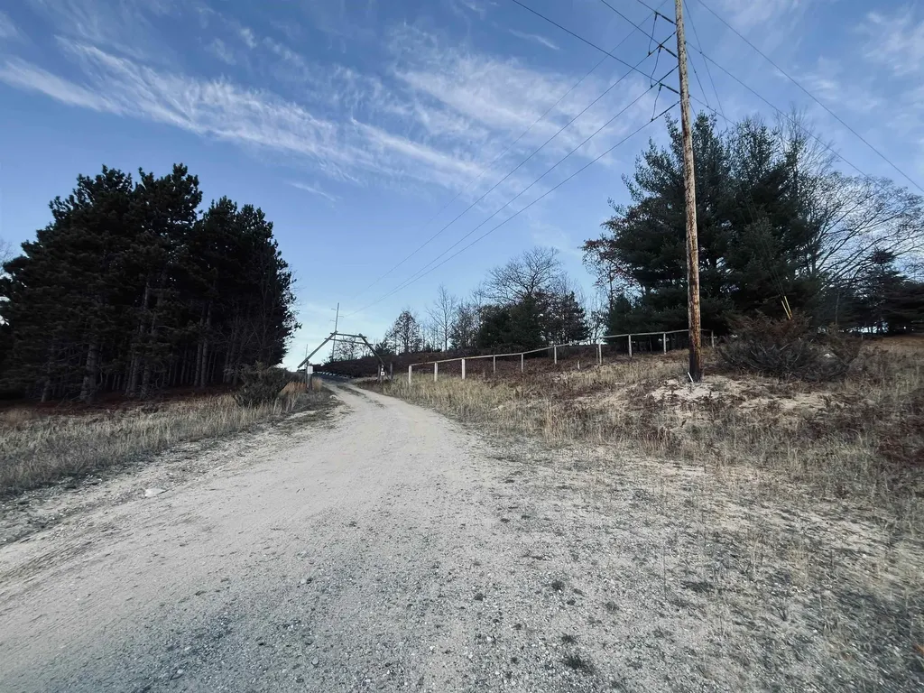 00 Bunker Hill Road Acme Township MI 49690