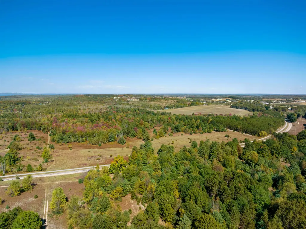 00 Bunker Hill Road Acme Township MI 49690
