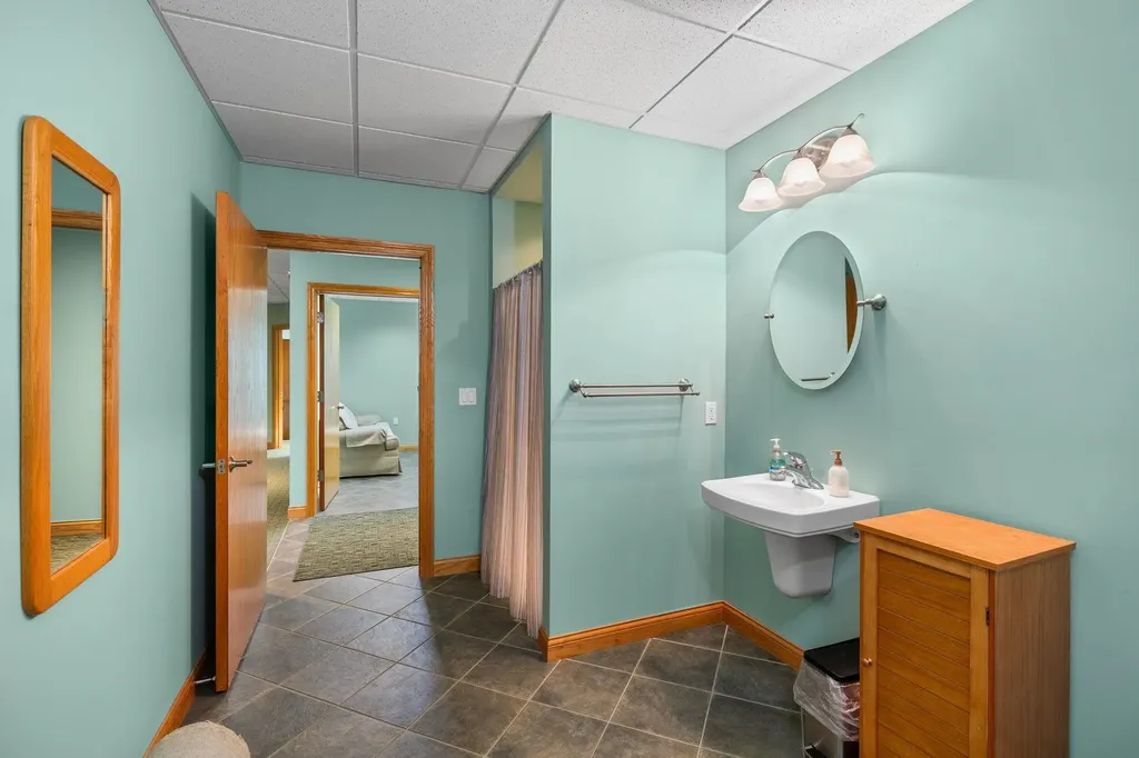 10161 E Pickwick Court Elmwood Charter Township MI 49684