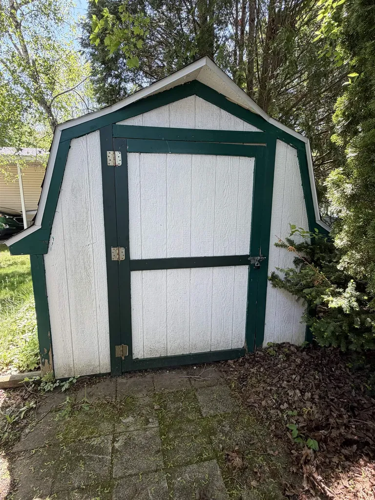 403 Farm Lane Cadillac City MI 49601