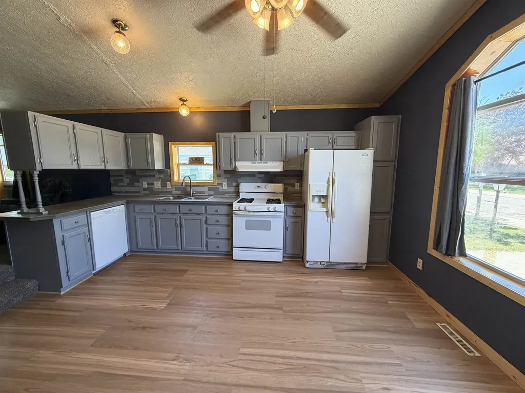 403 Farm Lane Cadillac City MI 49601