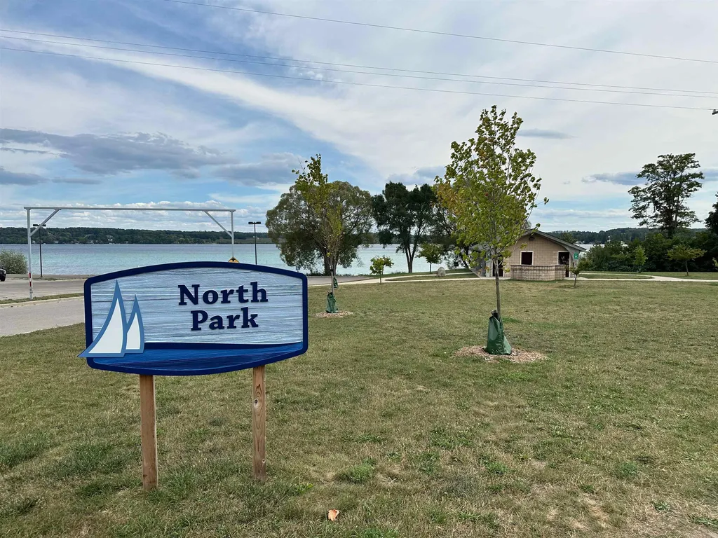 Parcel B E Duck Lake Road Suttons Bay Township MI 49682