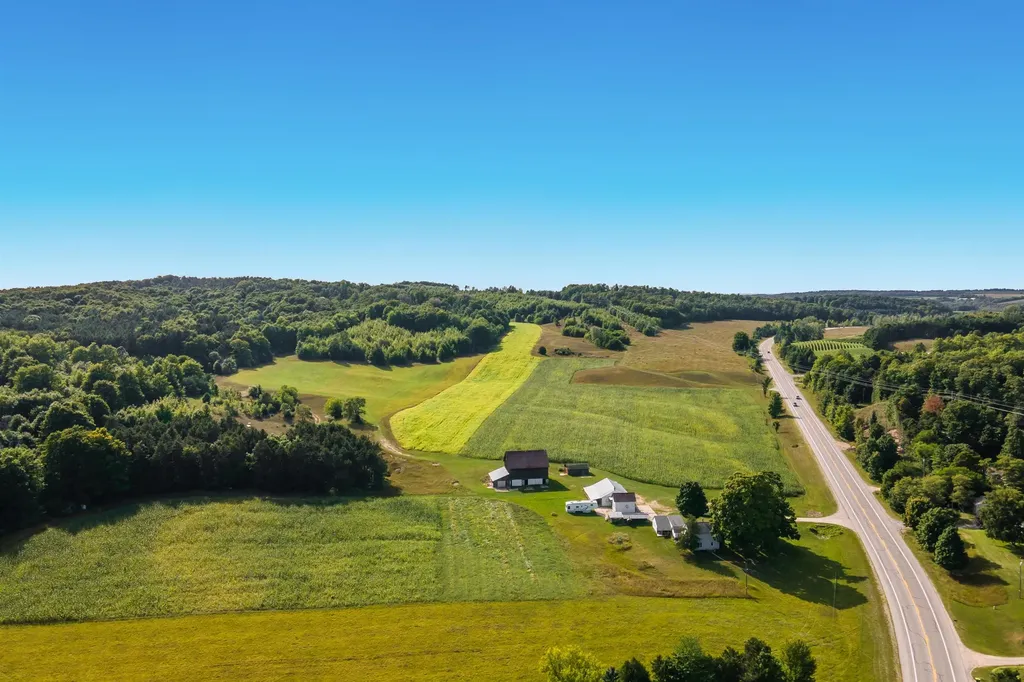 Parcel B E Duck Lake Road Suttons Bay Township MI 49682