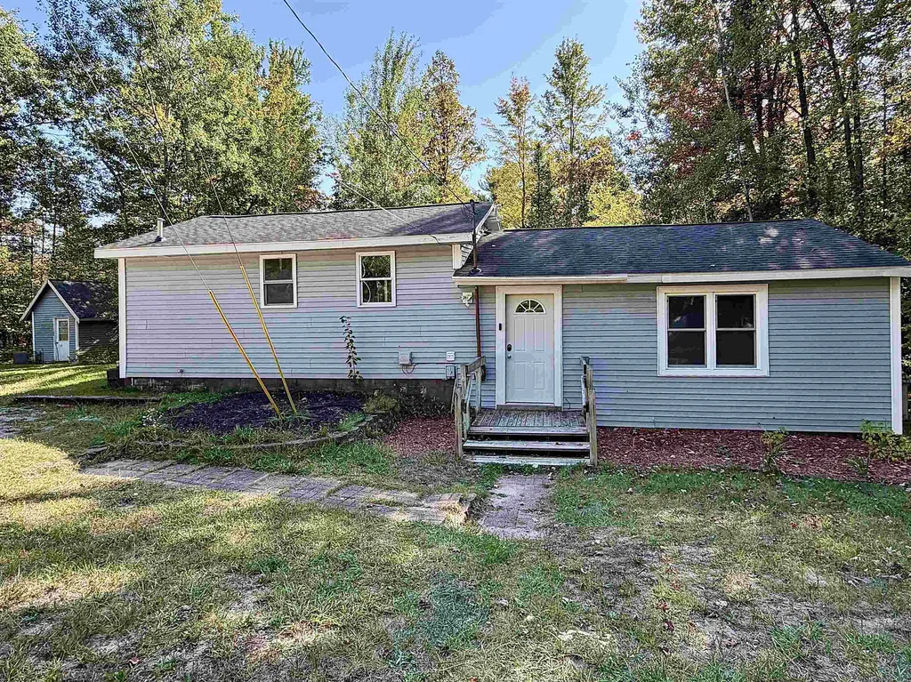 1570 NE Kettle Lake Road Kalkaska Township MI 49646
