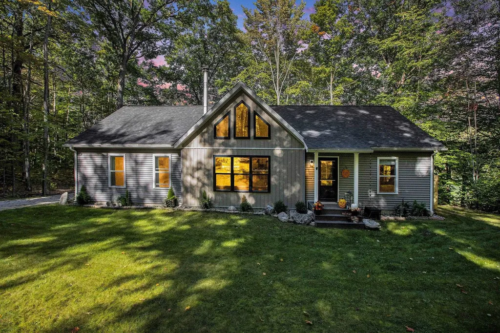 16602 Acorn Ridge Trail Inland Township MI 49617