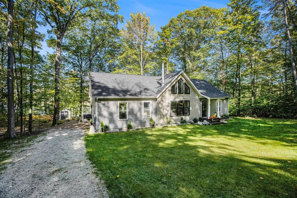 16602 Acorn Ridge Trail Inland Township MI 49617