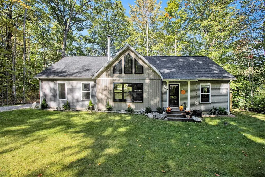 16602 Acorn Ridge Trail Inland Township MI 49617