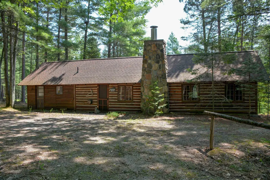 00, 6483 W Plum Valley Road NW Clearwater Township MI 49676