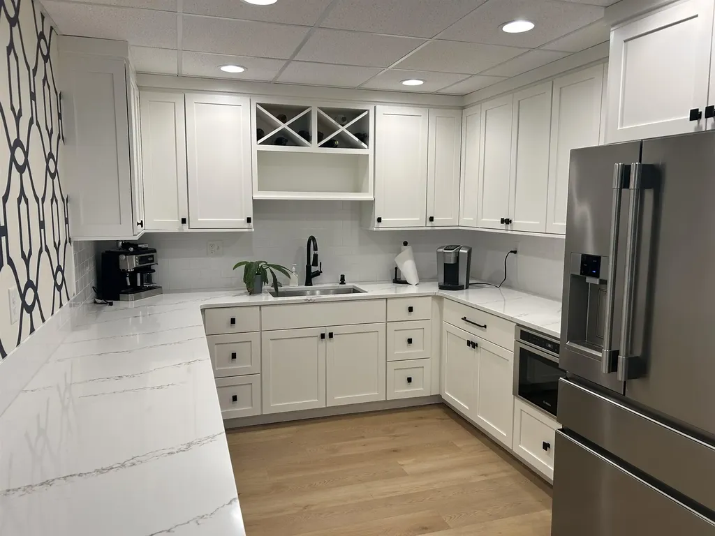 522 E Front Traverse City City MI 49686