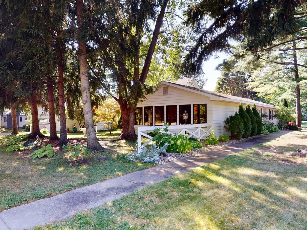 503 W Second Street Elk Rapids Township MI 49629