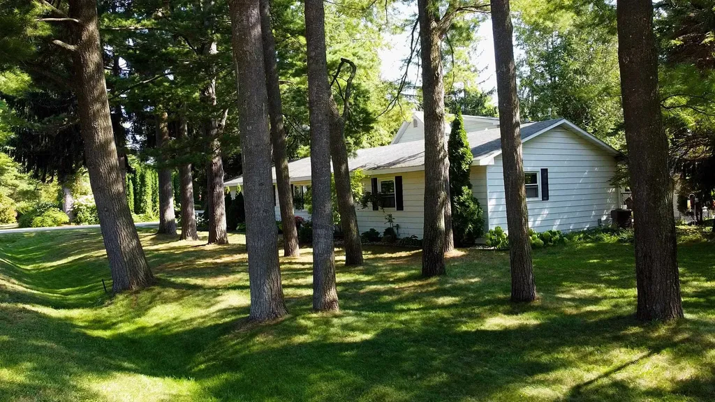 503 W Second Street Elk Rapids Township MI 49629