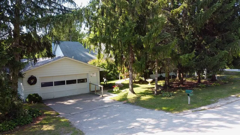 503 W Second Street Elk Rapids Township MI 49629