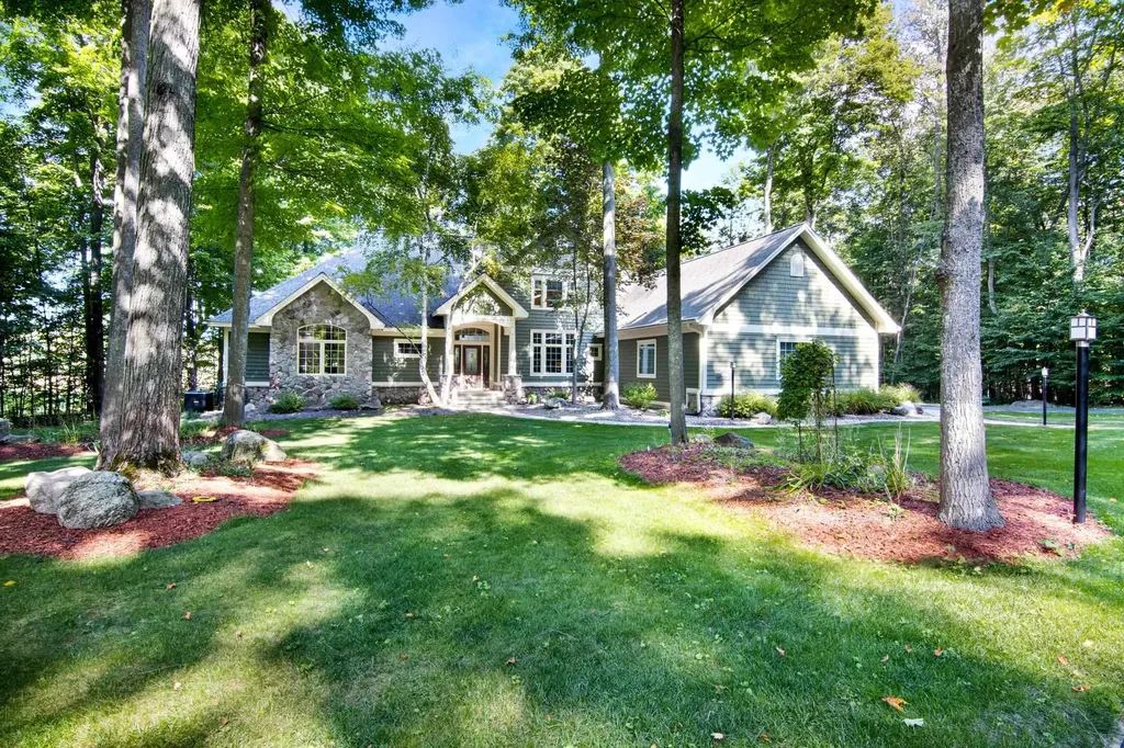3994 Harbour Town Kearney Township MI 49615