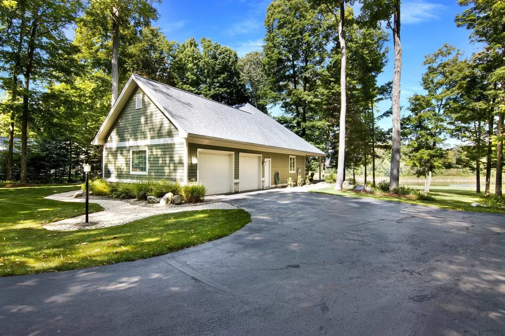 3994 Harbour Town Kearney Township MI 49615