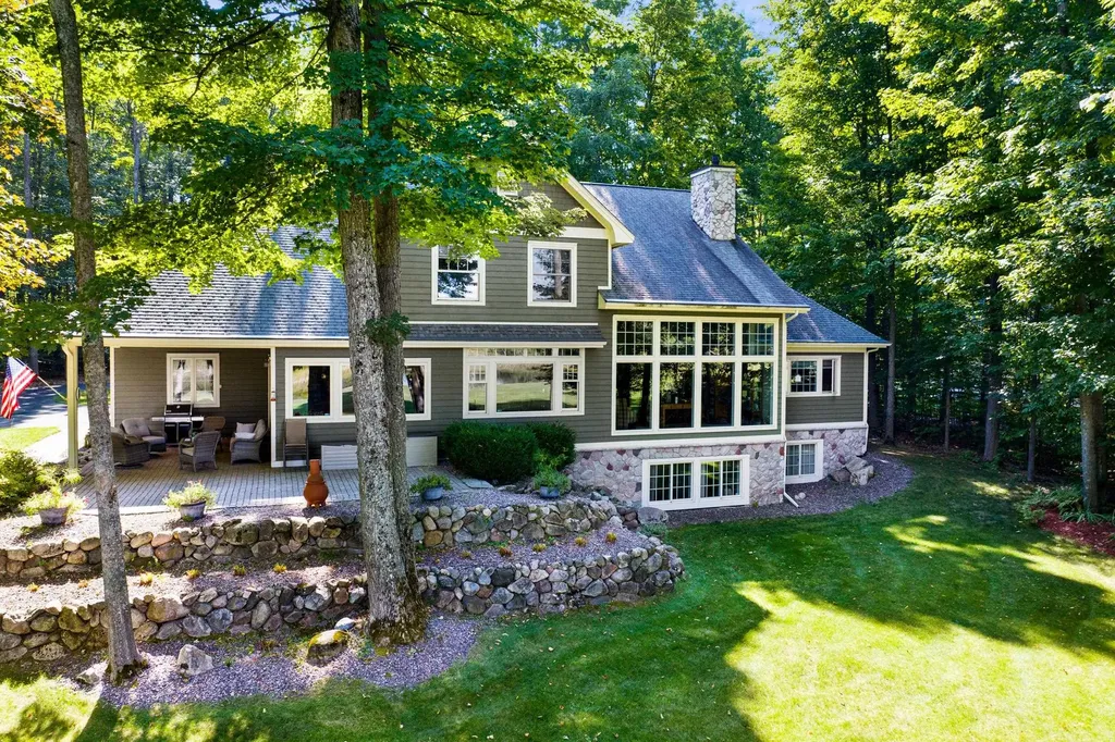 3994 Harbour Town Kearney Township MI 49615