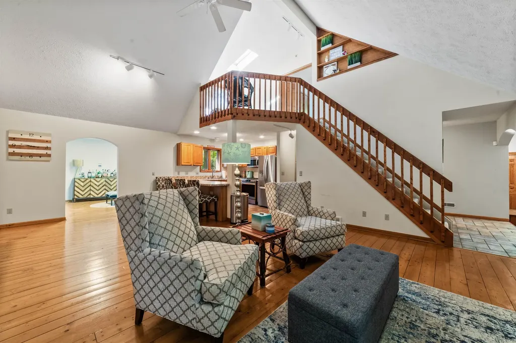 6993 NW Aarwood Road Clearwater Township MI 49676