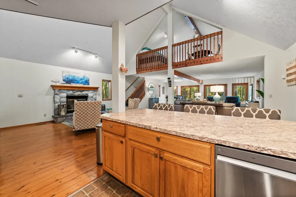 6993 NW Aarwood Road Clearwater Township MI 49676