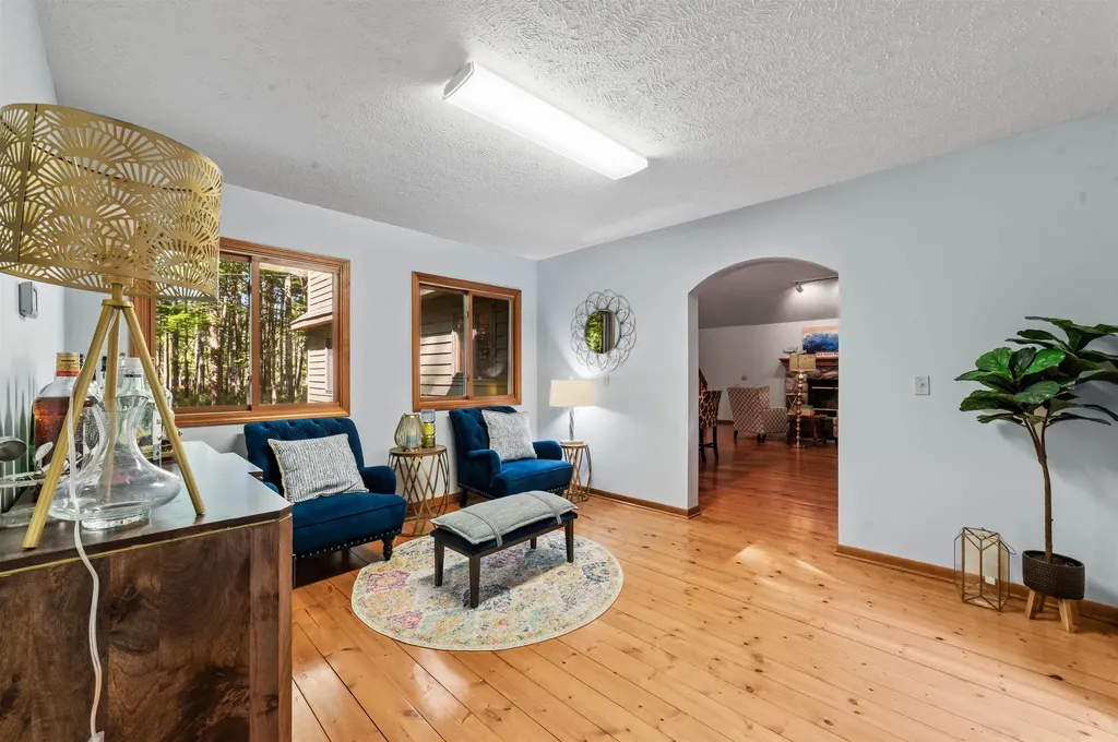 6993 NW Aarwood Road Clearwater Township MI 49676