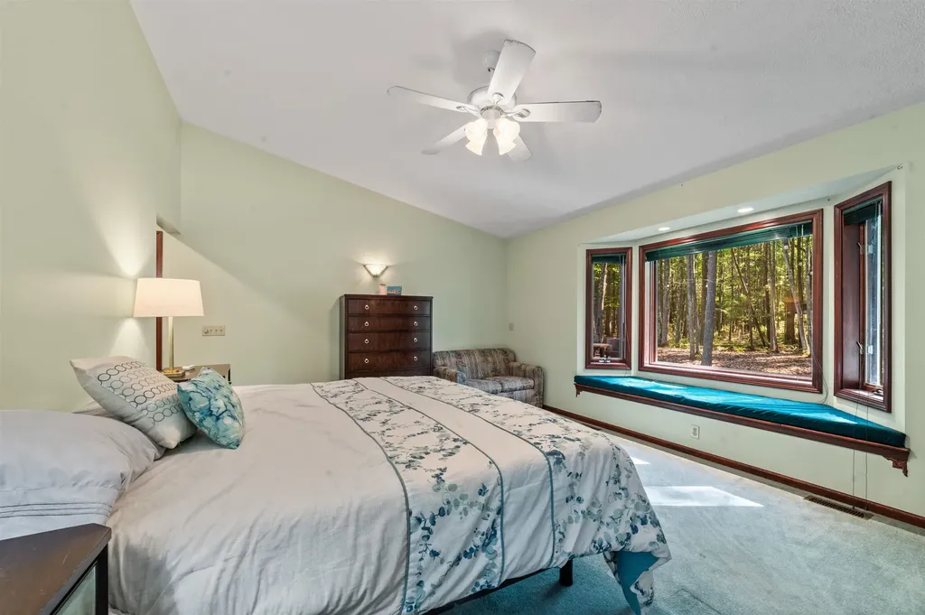 6993 NW Aarwood Road Clearwater Township MI 49676