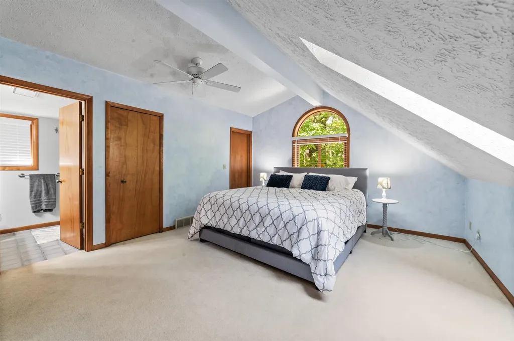 6993 NW Aarwood Road Clearwater Township MI 49676