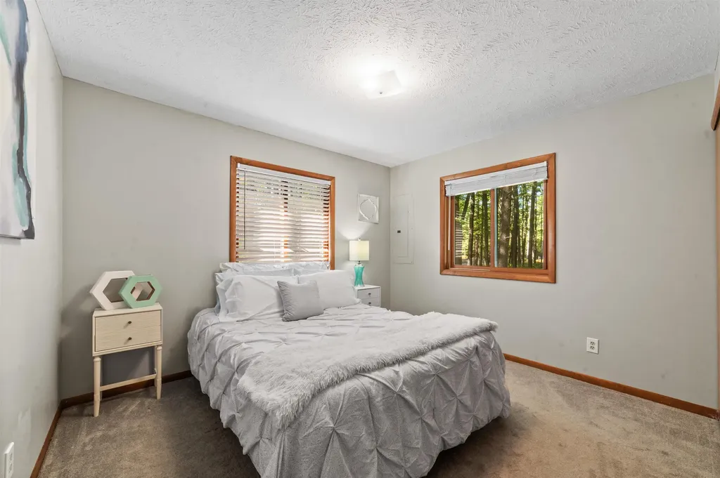 6993 NW Aarwood Road Clearwater Township MI 49676