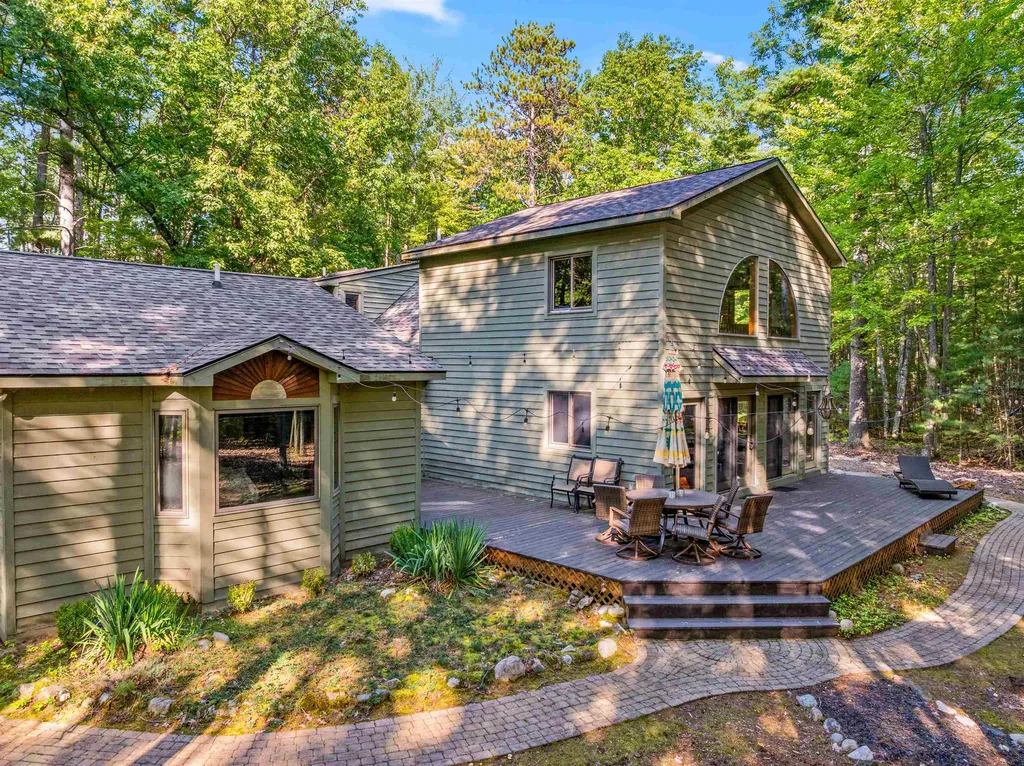 6993 NW Aarwood Road Clearwater Township MI 49676