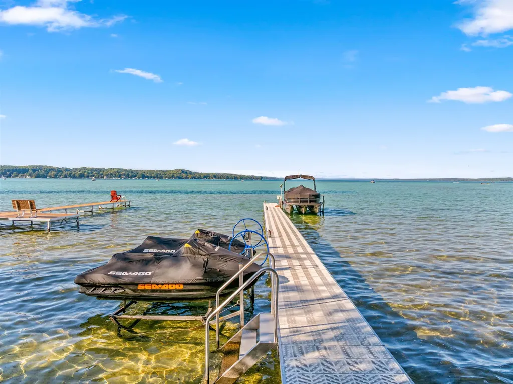 6993 NW Aarwood Road Clearwater Township MI 49676