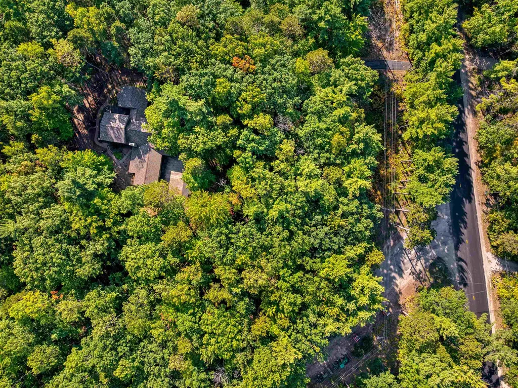 6993 NW Aarwood Road Clearwater Township MI 49676