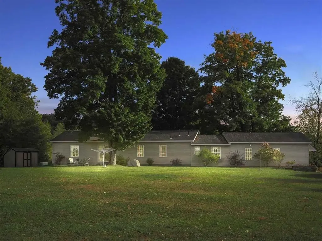 2147 Wildwood Trail Jordan Township MI 49727