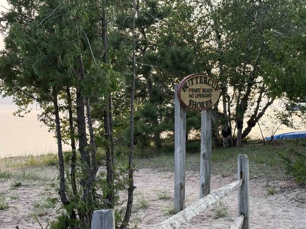 Arbutus Lane Lake Township MI 49617