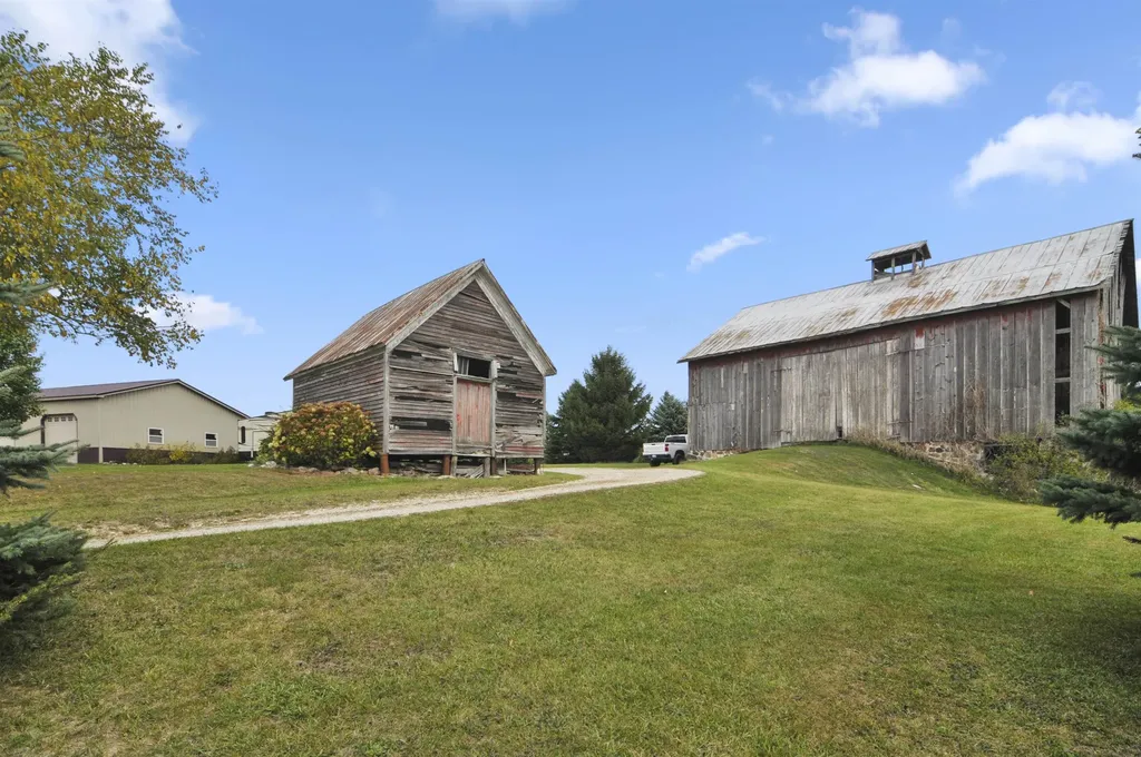 3626 90th Avenue Evart Township MI 49631