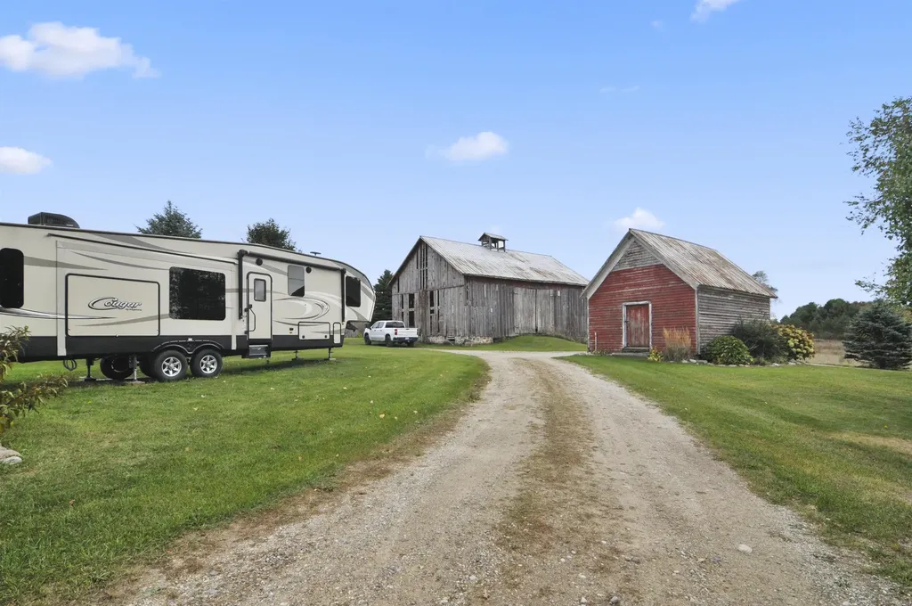 3626 90th Avenue Evart Township MI 49631