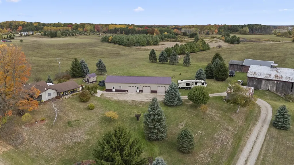 3626 90th Avenue Evart Township MI 49631