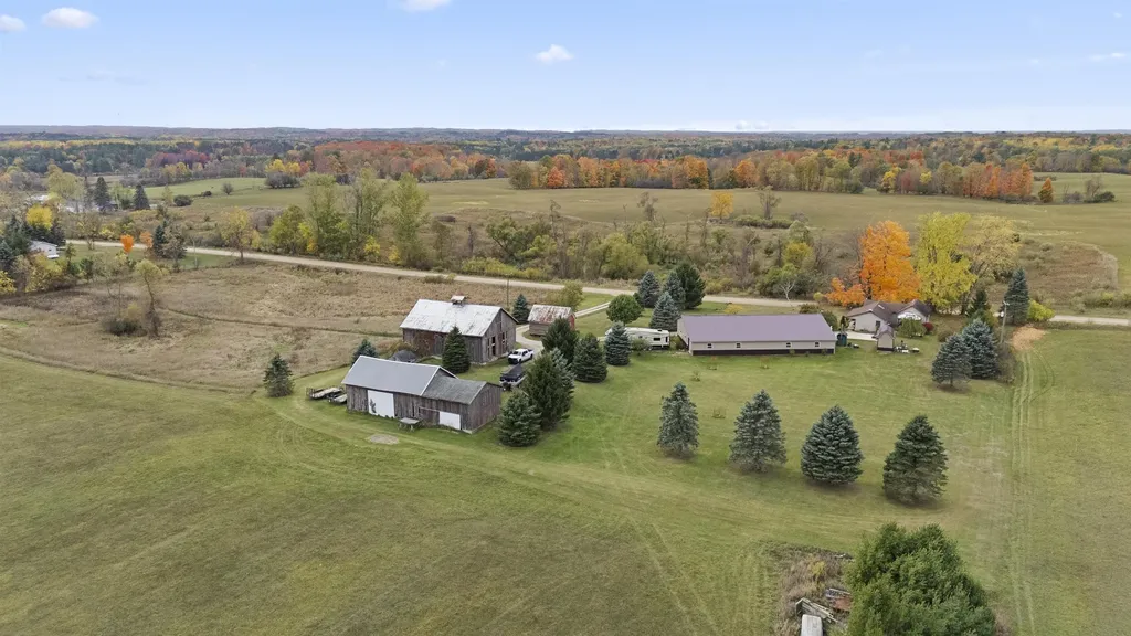 3626 90th Avenue Evart Township MI 49631