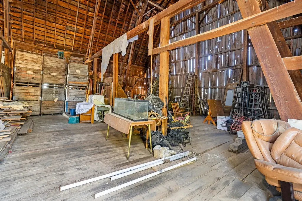 1378 Gray Road Peninsula Township MI 49686