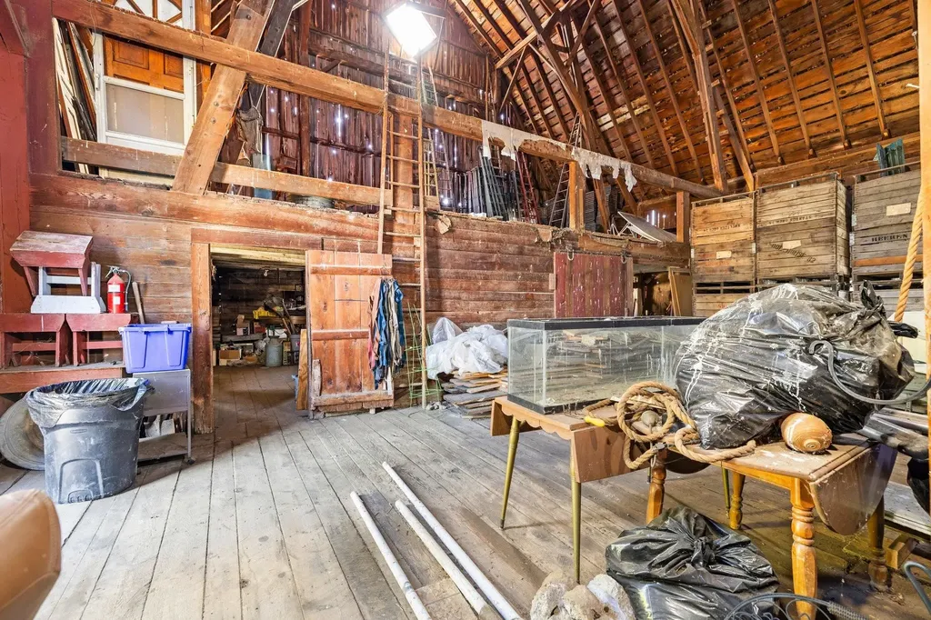 1378 Gray Road Peninsula Township MI 49686