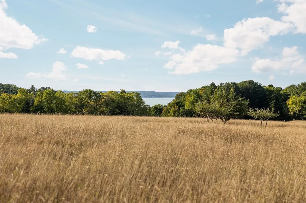 1378 Gray Road Peninsula Township MI 49686