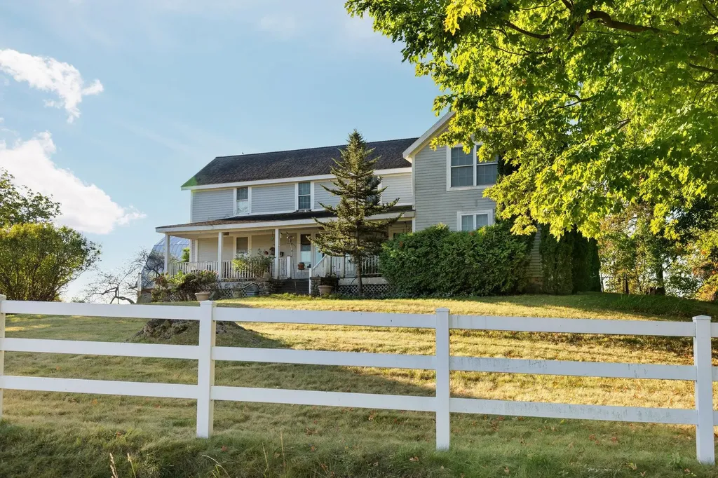 1378 Gray Road Peninsula Township MI 49686