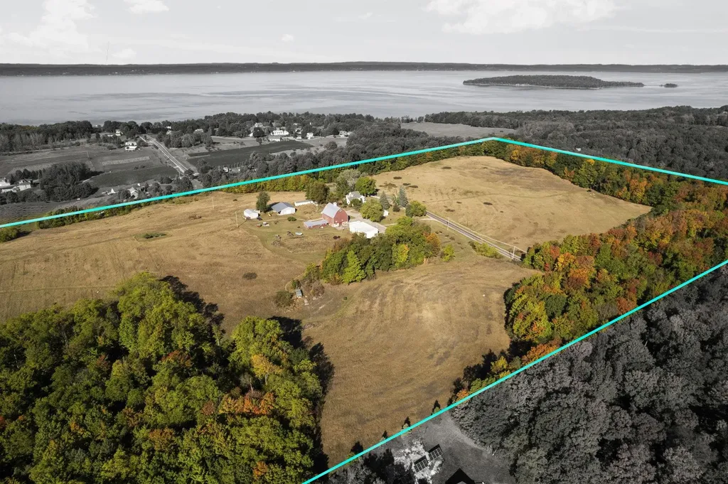 1378 Gray Road Peninsula Township MI 49686