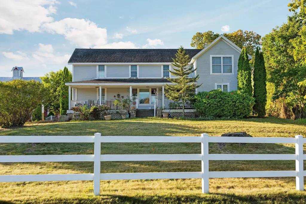 1378 Gray Road Peninsula Township MI 49686