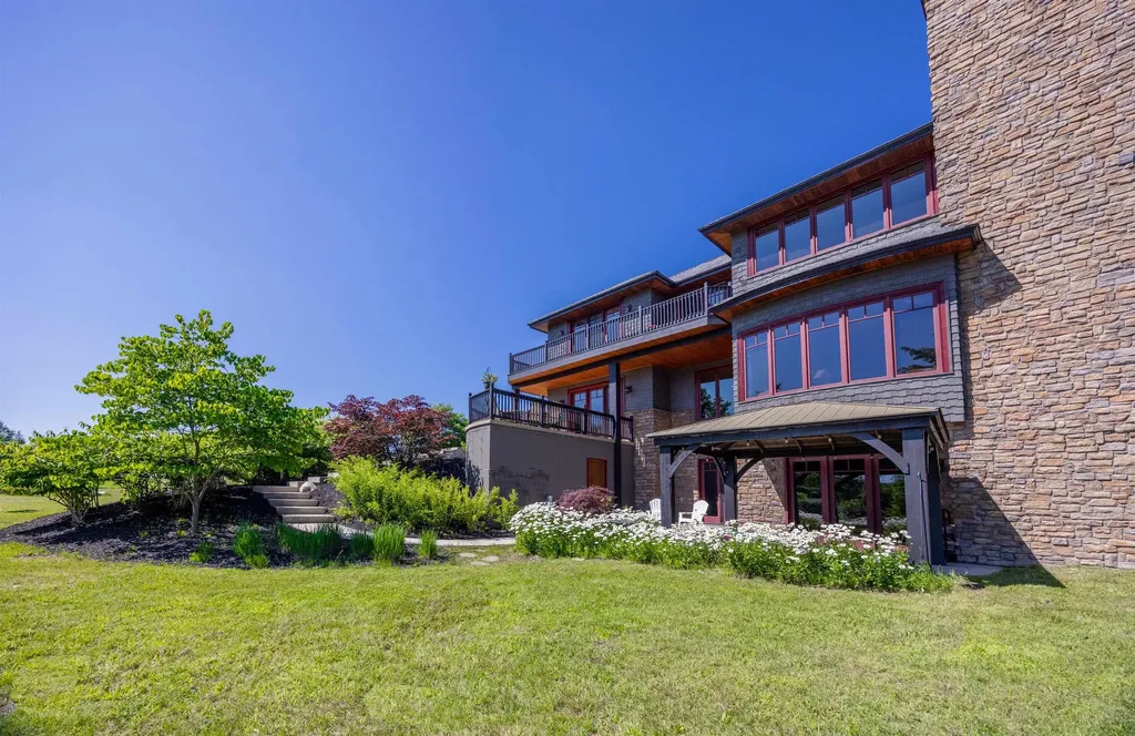 3888 Swaney Road Peninsula Township MI 49686