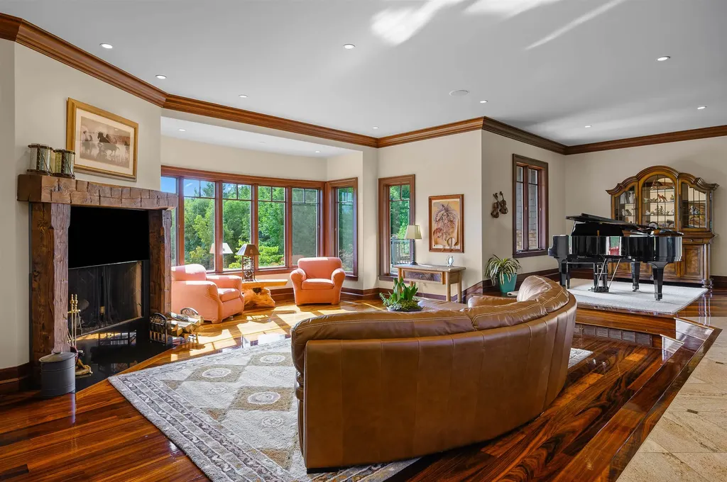 3888 Swaney Road Peninsula Township MI 49686