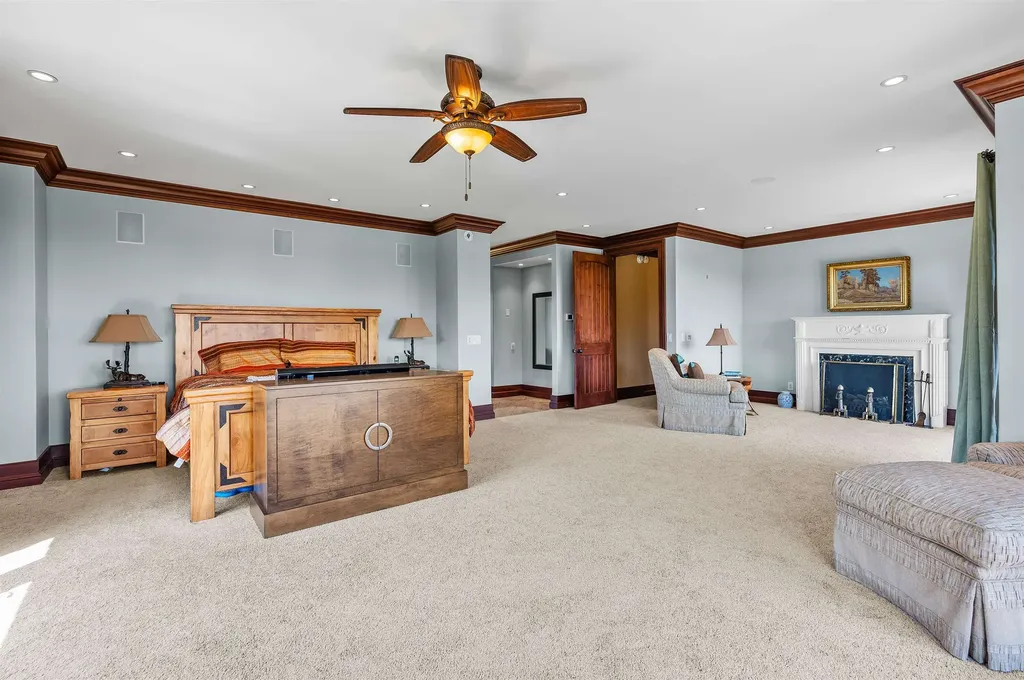 3888 Swaney Road Peninsula Township MI 49686