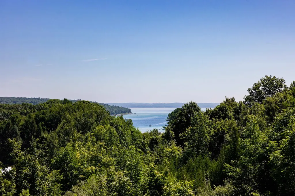3888 Swaney Road Peninsula Township MI 49686