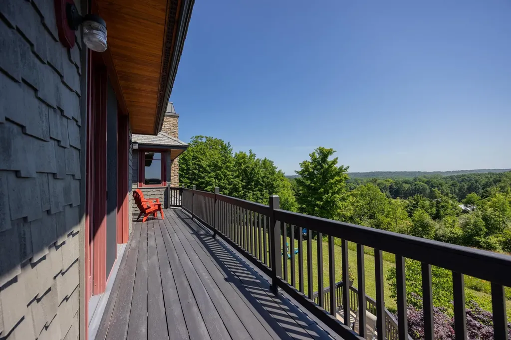 3888 Swaney Road Peninsula Township MI 49686
