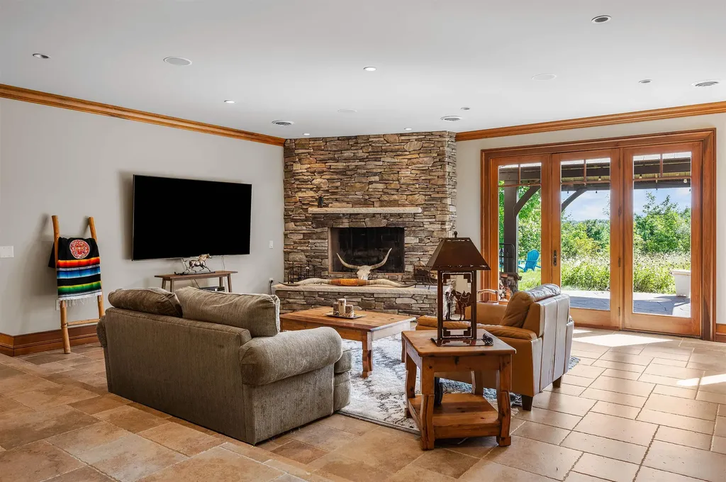 3888 Swaney Road Peninsula Township MI 49686