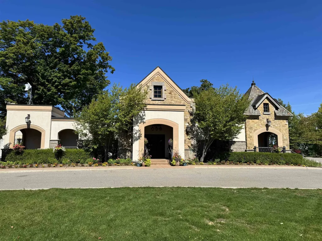 4835 Prestwick Court Acme Township MI 49690