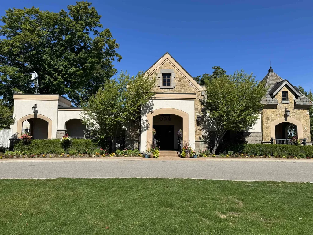 7765 Turnberry Circle Acme Township MI 49690