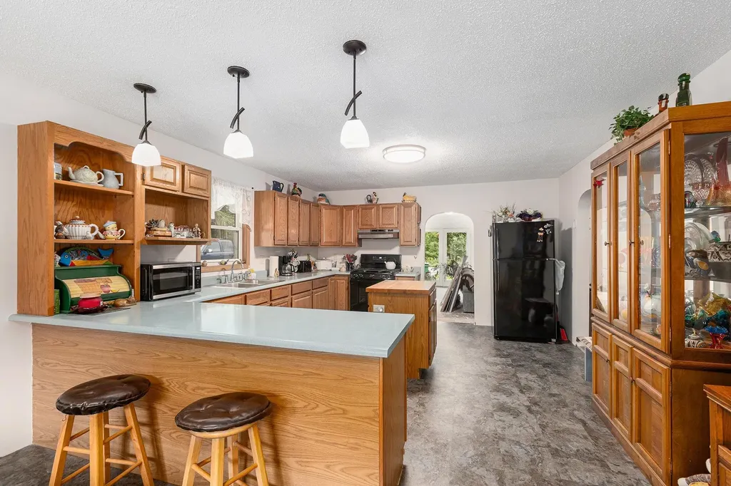 519 Lake Street Crystal Lake Township MI 49635