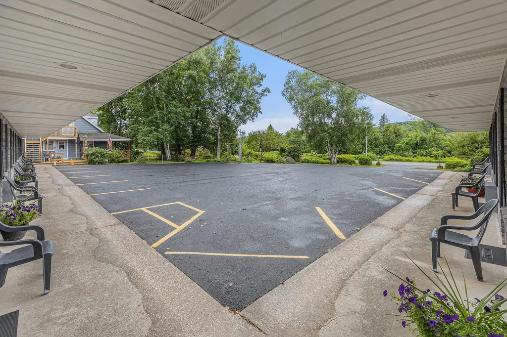 519 Lake Street Crystal Lake Township MI 49635